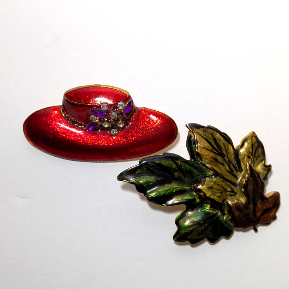Lavender Crystal Red Hat Society Brooch Mother Queen Princess & Tree Leaf Pin